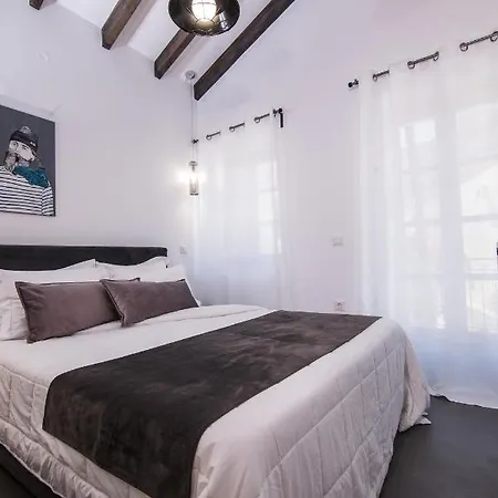 Apartmán Ialemos Group Symi Exteriér fotografie
